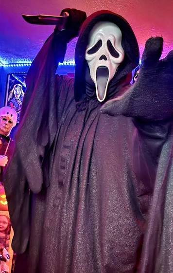 Ghostface Sparkle Scream Robe